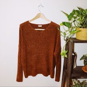 Debut | Cozy Rust V-Neck Sweater